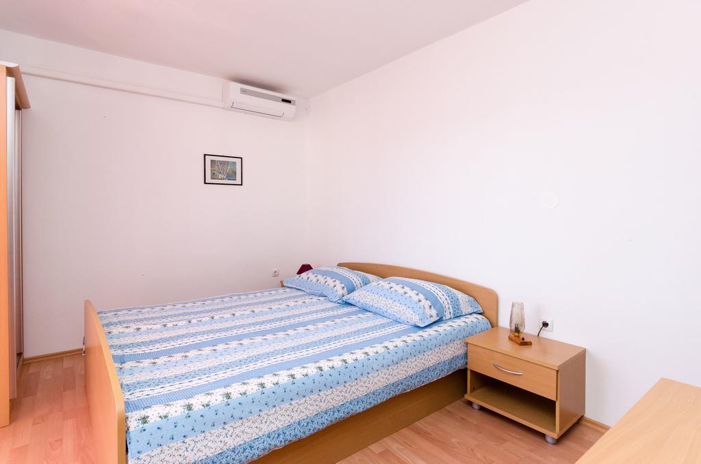 Apartments Dragan Лопар Экстерьер фото
