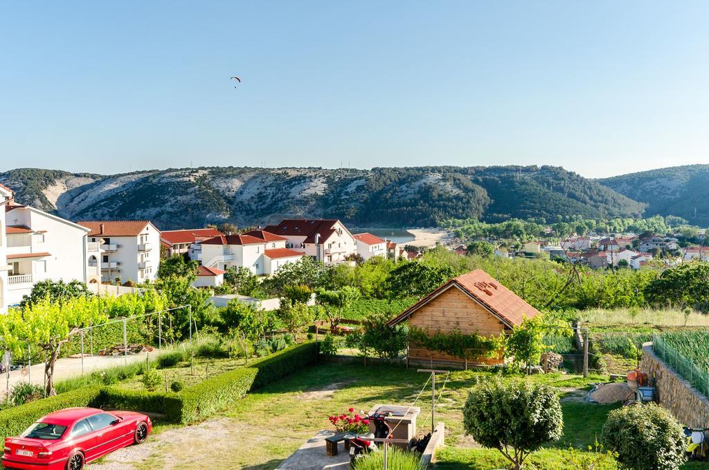 Apartments Dragan Лопар Экстерьер фото