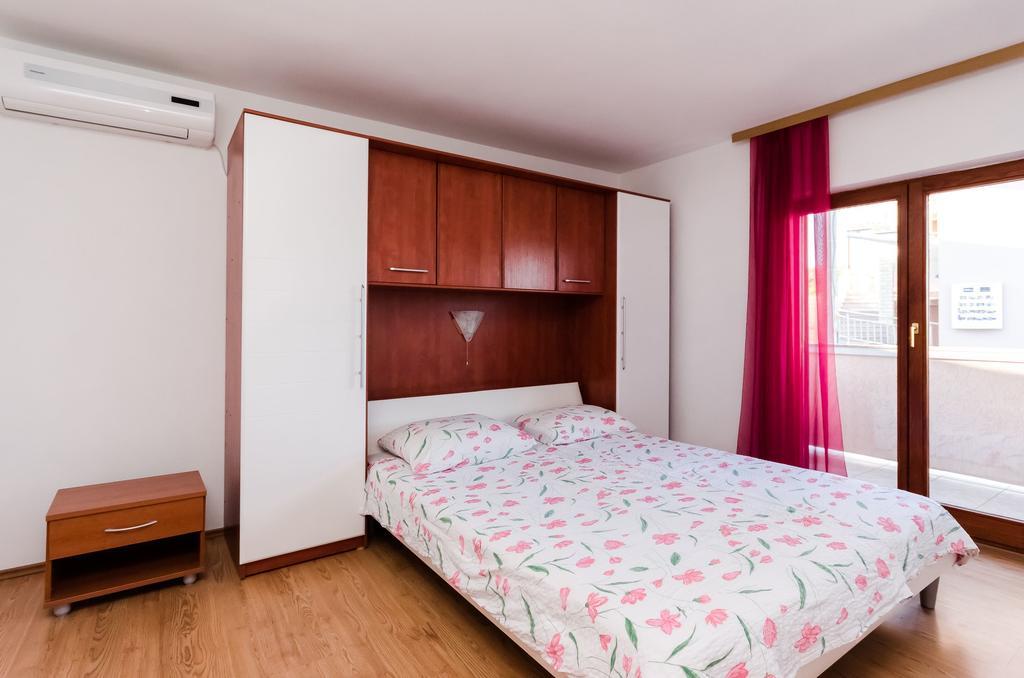 Apartments Dragan Лопар Экстерьер фото